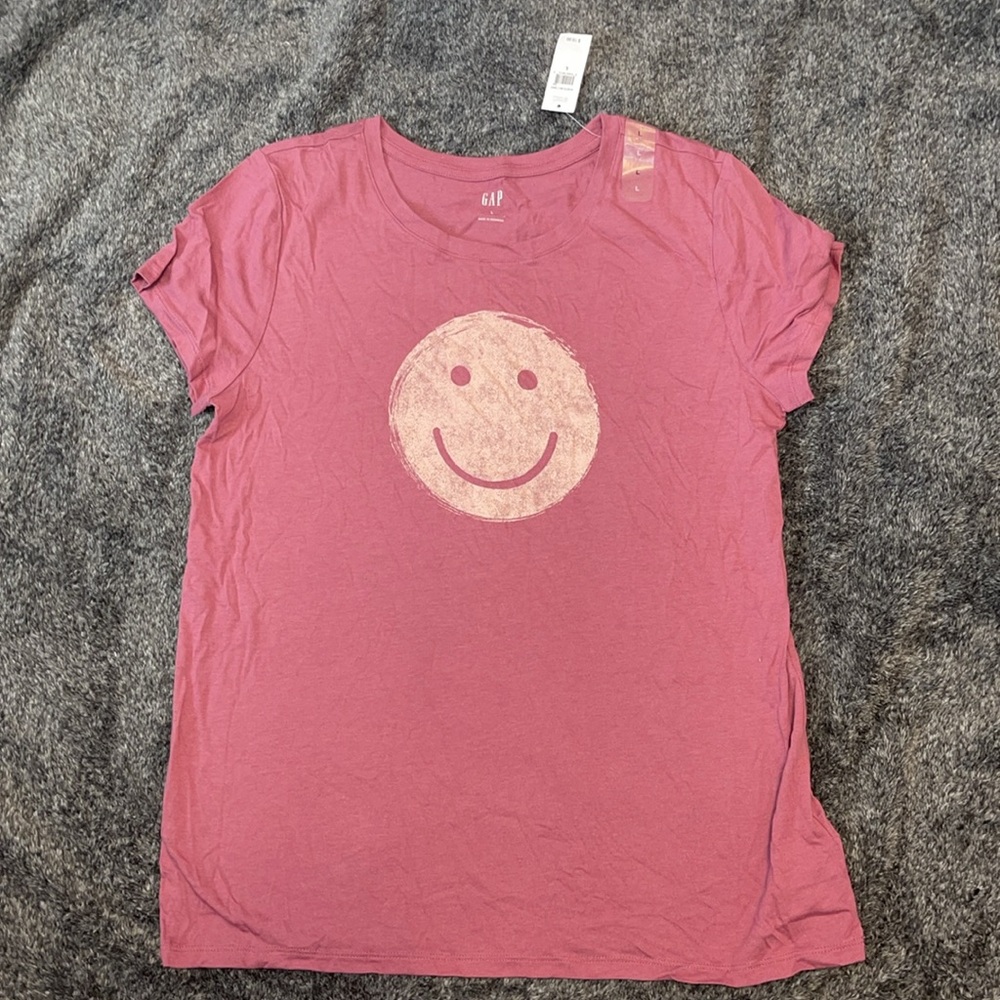 Size Large 6 piece lot of misc Gap tops long & Short sleeve - Picture 8 of 8